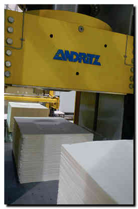 The ANDRITZ baling line has a capacity of 250 bales per hour. © ANDRITZ