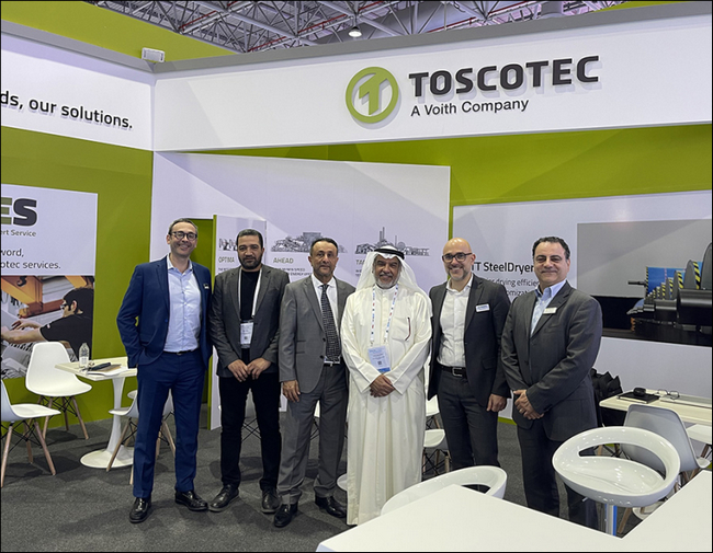 Toscotec and Gulf Paper Manufacturing (GPM) at Paper One Show in UAE (from right to left): Marco Dalle Piagge, Sales Director Tissue Toscotec; Fabio Bargiacchi, Sales Manager Toscotec; Tareeq Al Moasherji, CEO GPM; Ghaleb Alhadhrami, Projects & Development Manager GPM; Ahmed Kasim, Plant Manager GPM; Enrico Fazio, Sales Director P&B Toscotec.